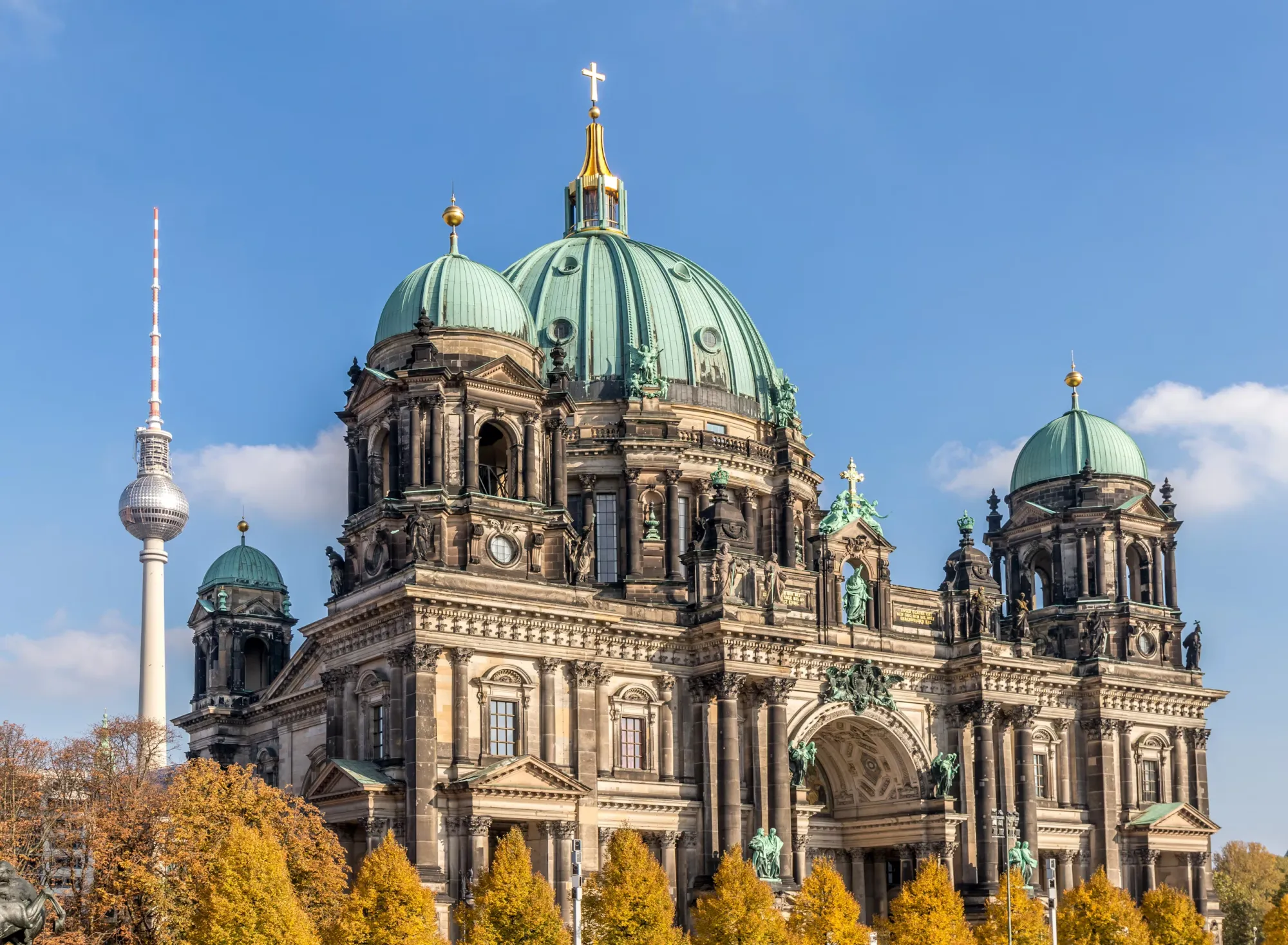 Enter the Historic Berlin by Walking from Tiergarten to Museum Island